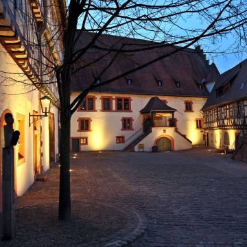 KUSS-Eröffnung Chorkonzert 17.06.2022 // Historischer Kellereihof Michelstadt // (c) Stadt Michelstadt