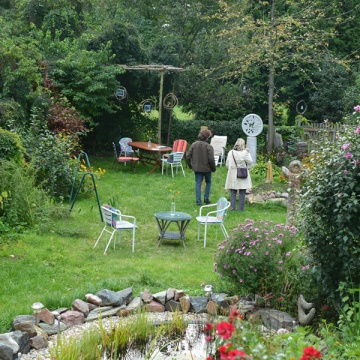 Bildhauerei, Plastiken, Skulpturen und Objekte aus Papier und Naturmaterialien kann man in Haus und Garten von Sehriban Köksal Kurt bewundern. - Foto: Sehriban Köksal Kurt